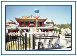 Puttaparthi,Puttaparthi Pilgrimage Tour,Puttaparthi Temple Travel,Pilgrimages of Andhra Pradesh